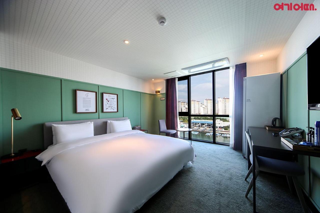 Brown-Dot Hotel Shinho Busan Exterior foto